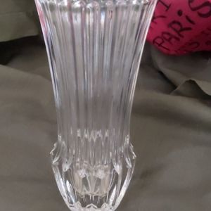 1977 Fostoria Glass Vase